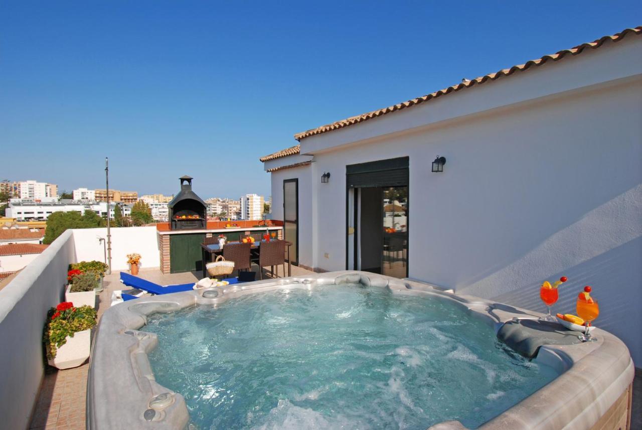 Appartamento Isla De Benalmadena 1, Jacuzzi, 80M From The Sea, Ac, Bbq, Private Parking, Big Terrace Esterno foto