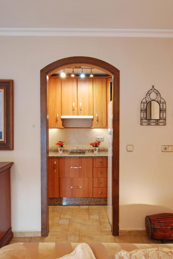 Appartamento Isla De Benalmadena 1, Jacuzzi, 80M From The Sea, Ac, Bbq, Private Parking, Big Terrace Esterno foto