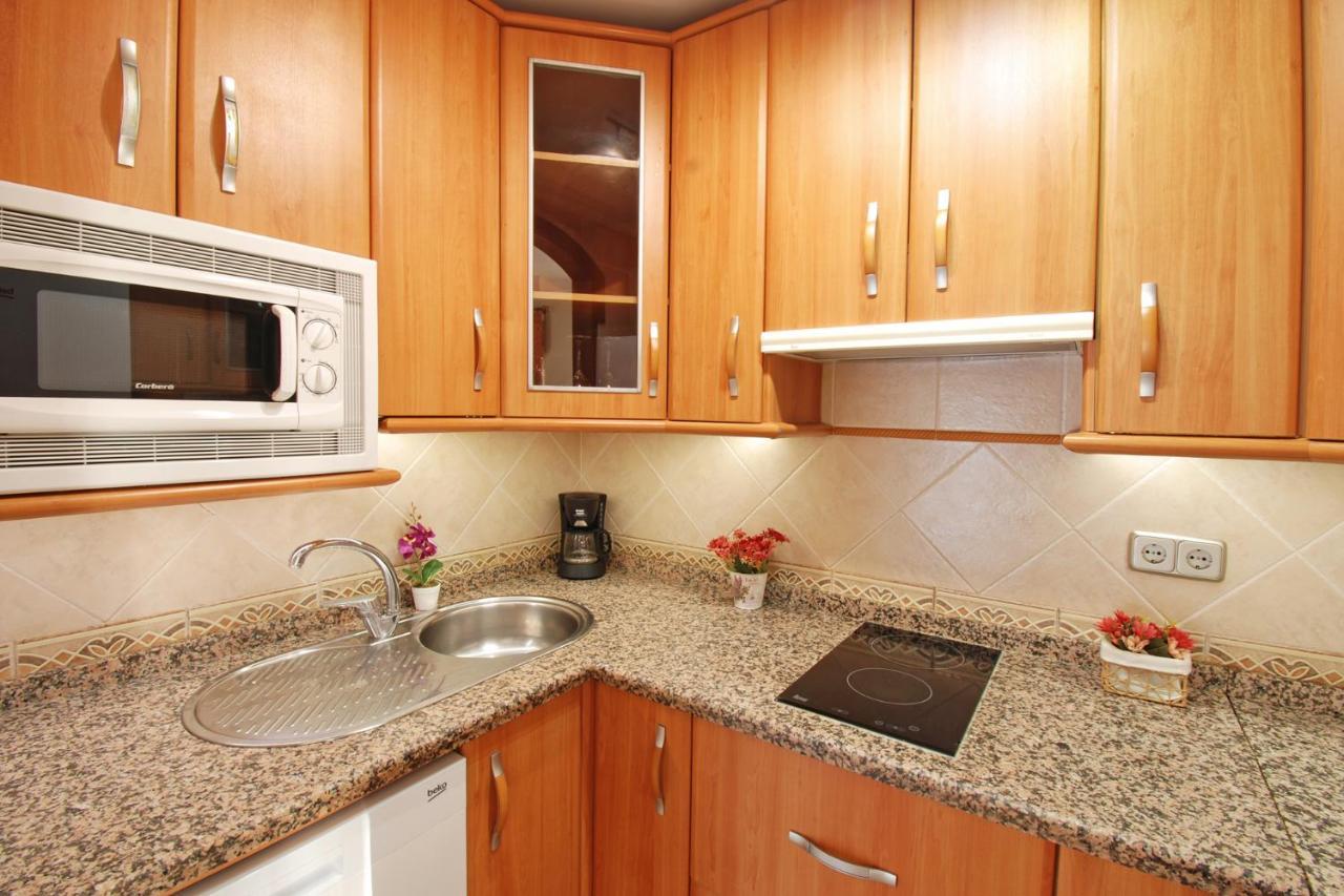 Appartamento Isla De Benalmadena 1, Jacuzzi, 80M From The Sea, Ac, Bbq, Private Parking, Big Terrace Esterno foto
