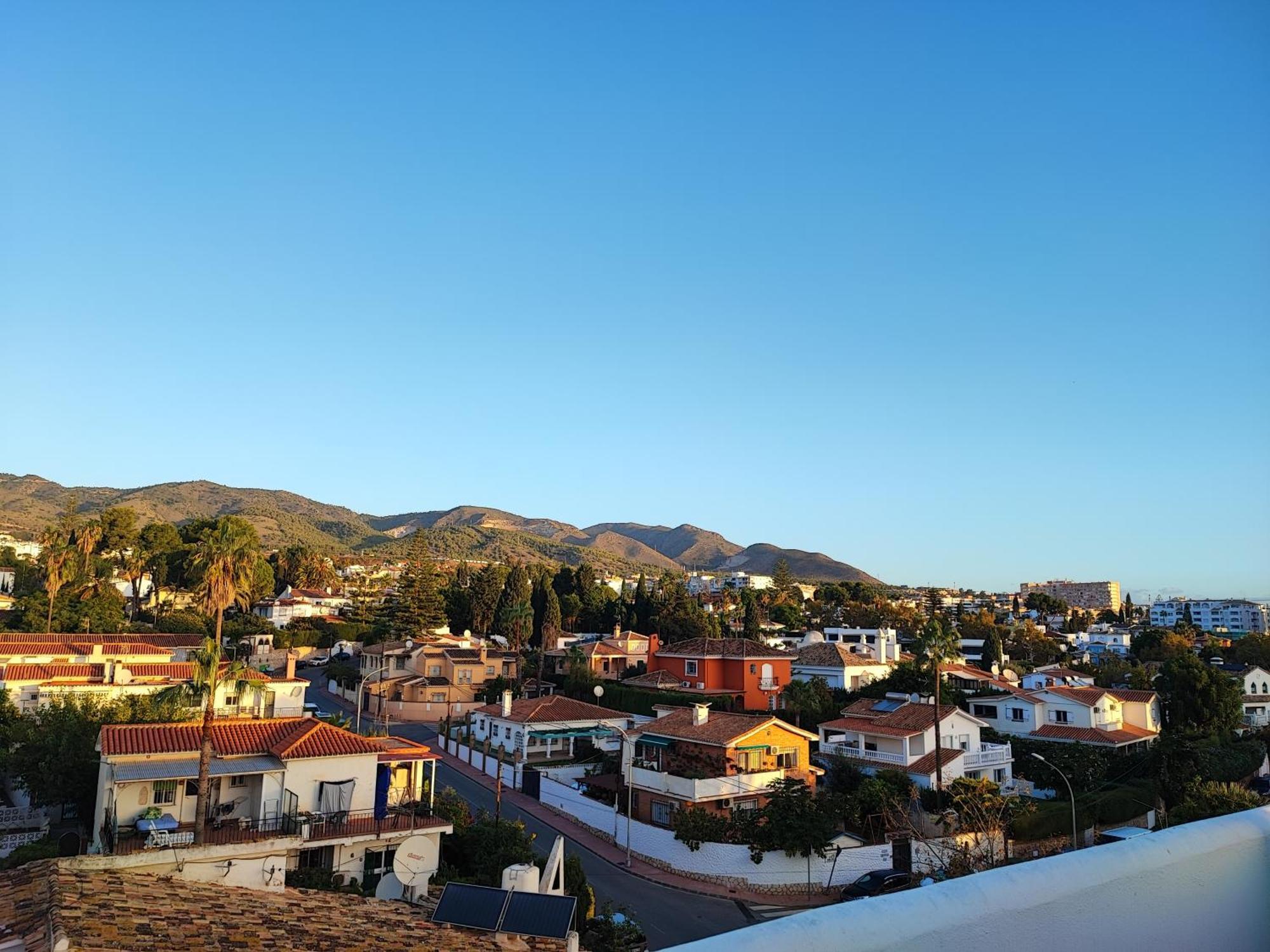 Appartamento Isla De Benalmadena 1, Jacuzzi, 80M From The Sea, Ac, Bbq, Private Parking, Big Terrace Esterno foto